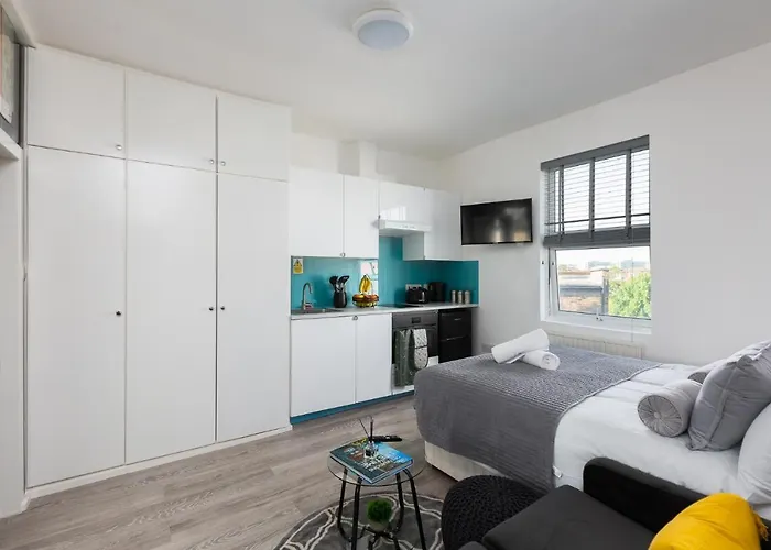 Cosy Central Studio Apartment Zone 2